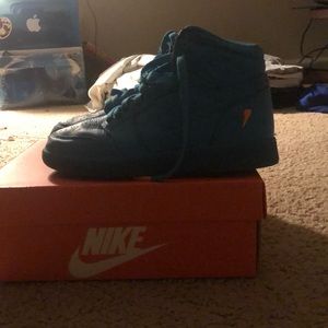 Air Jordan 1 gatorade blue lagoon